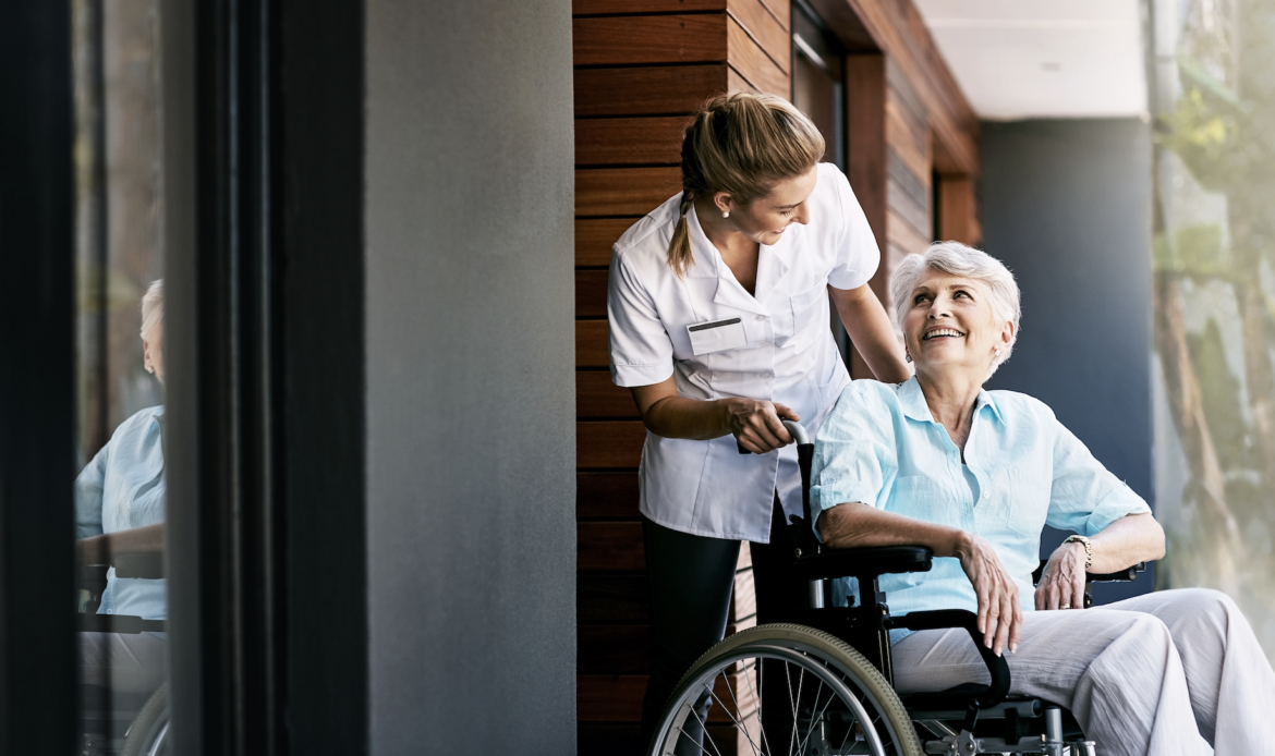 Home care nurse helps patients at home after surgery with House Call